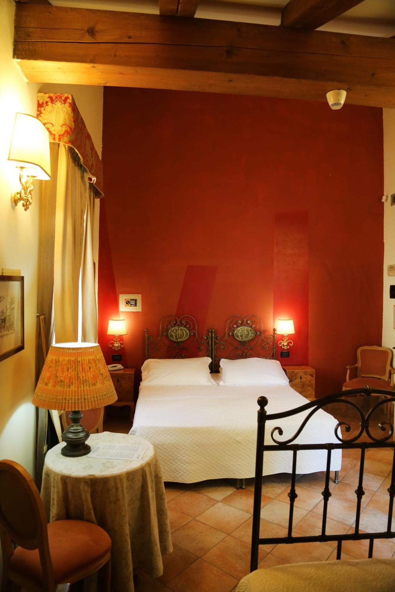 Albergo Delle Drapperie 볼로냐 외부 사진