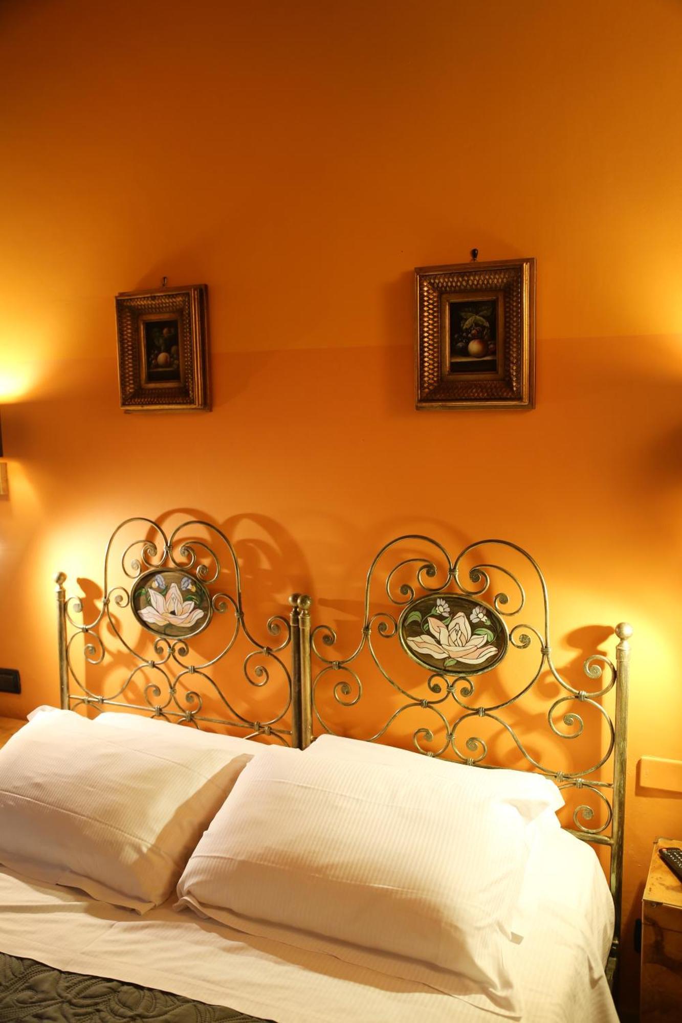 Albergo Delle Drapperie 볼로냐 외부 사진
